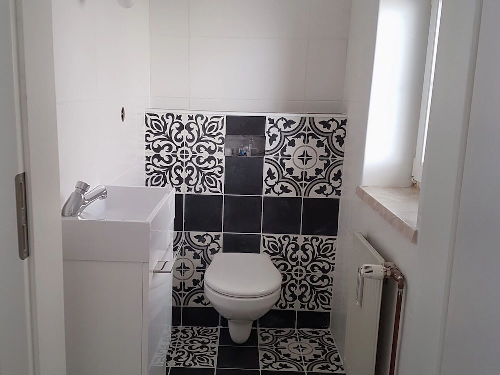 Apartment in Dorfzentrum Near Lake