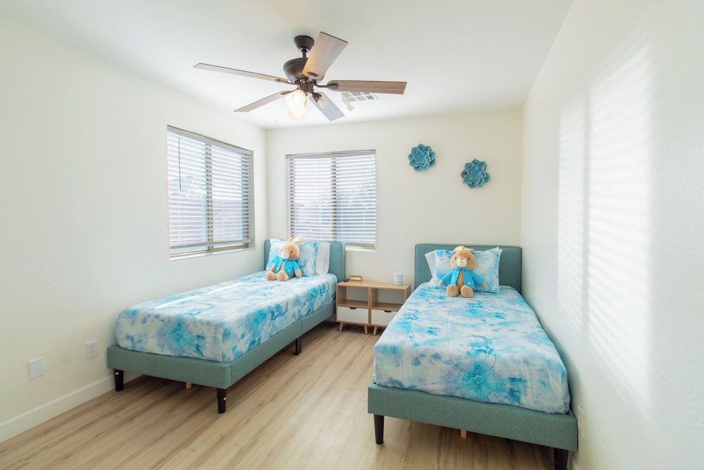 Casa Desert Willow 5BR Home & Pool