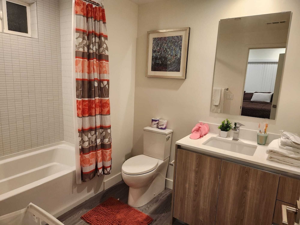 Urban Chic Apart-Hotels in Central LA