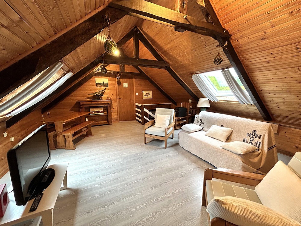 Charming Breton House Near Petit Havre Beach