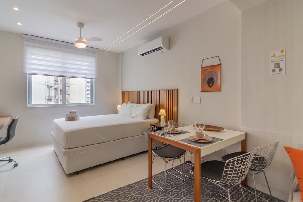5 Minutes From Copacabana Beach B703