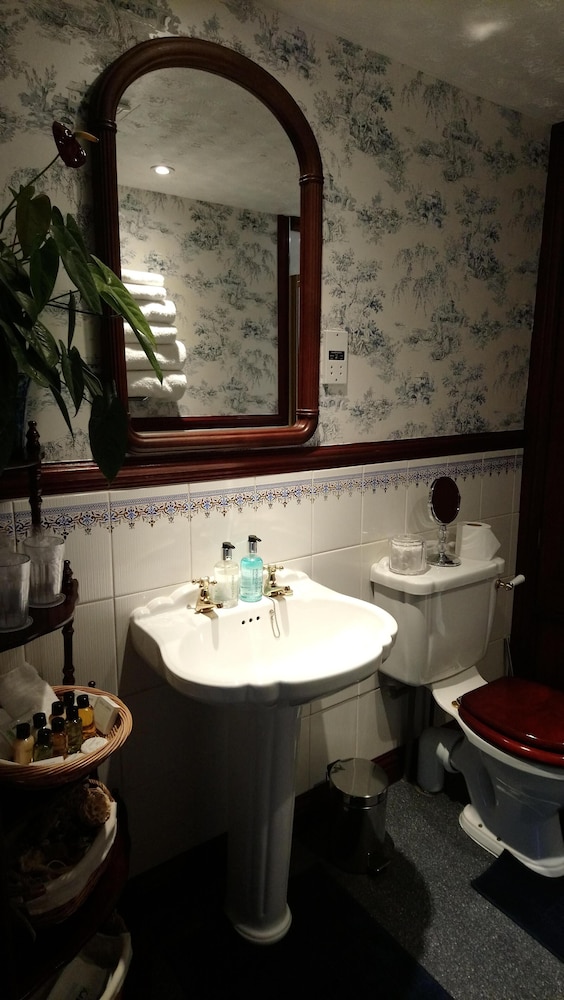 Penrith Vacations - Stafford House Guest House - Property Image 9