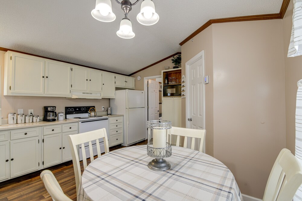 Corbin Vacations - Pet-friendly Corbin Vacation Rental 4 Mi to Town - Property Image 30