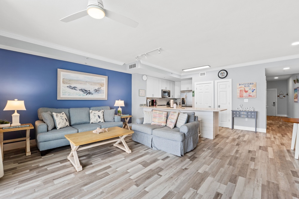 Tidewater by Book That Condo