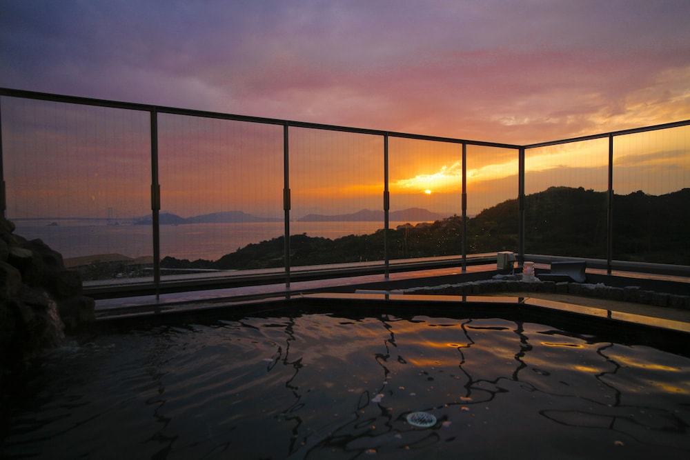 Awaji Island Uzushio Onsen Umemaru