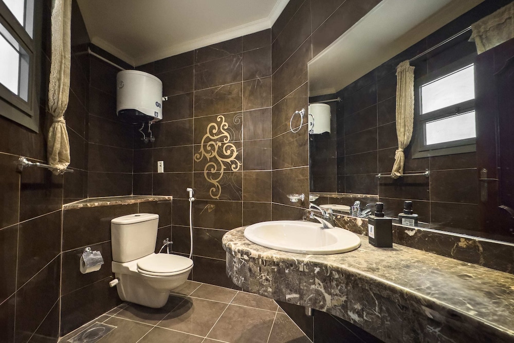 Xuru Stays I The Luxe Loft 2bdr Apt. @ Maadi