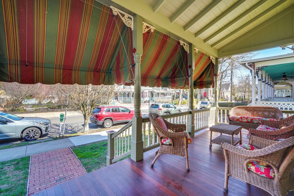Walk to Beach: Cape May Home w/ Screened Patio!