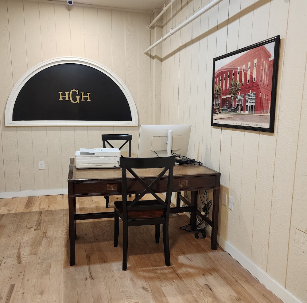 Historic Griffin Hotel