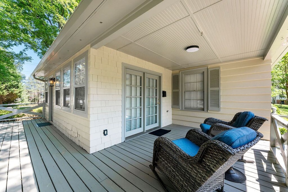 Beautiful Home in Historic Downtown Norcross view 4