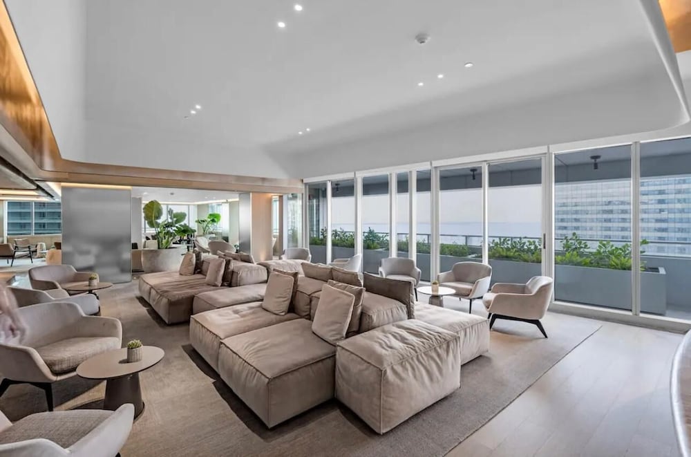 Brickell Floor 31 Sea View-Free Parking by Palermo Home