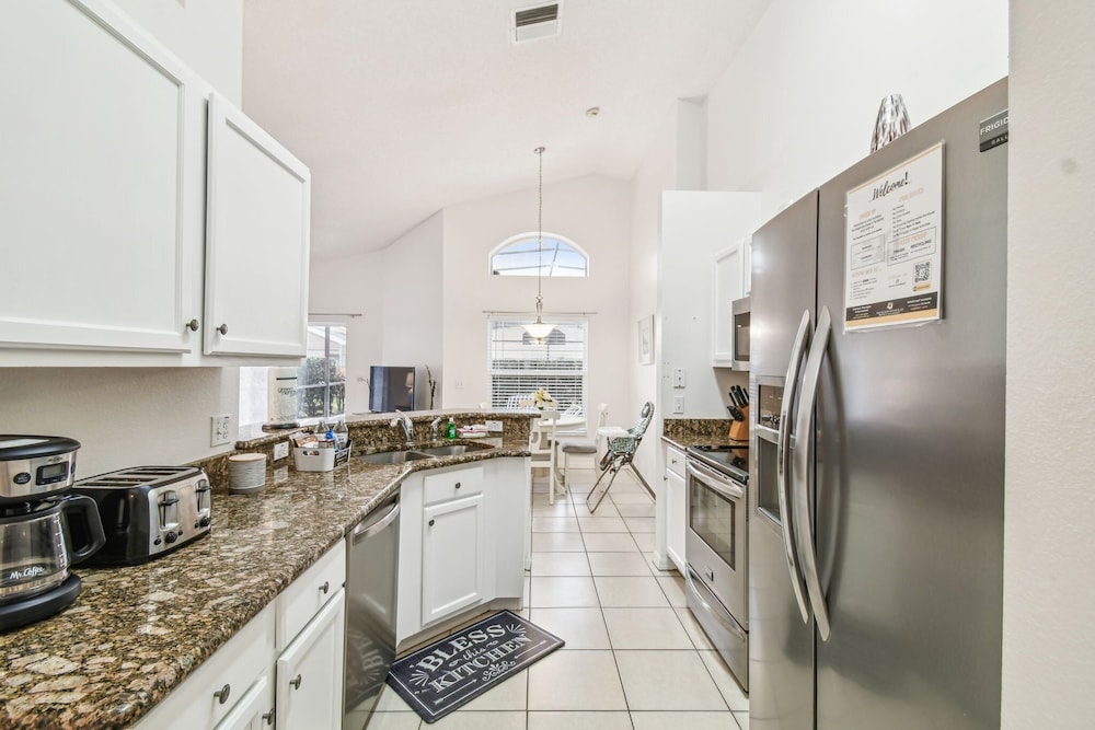 Home w/ Private Pool & Game Room - Near Disney!