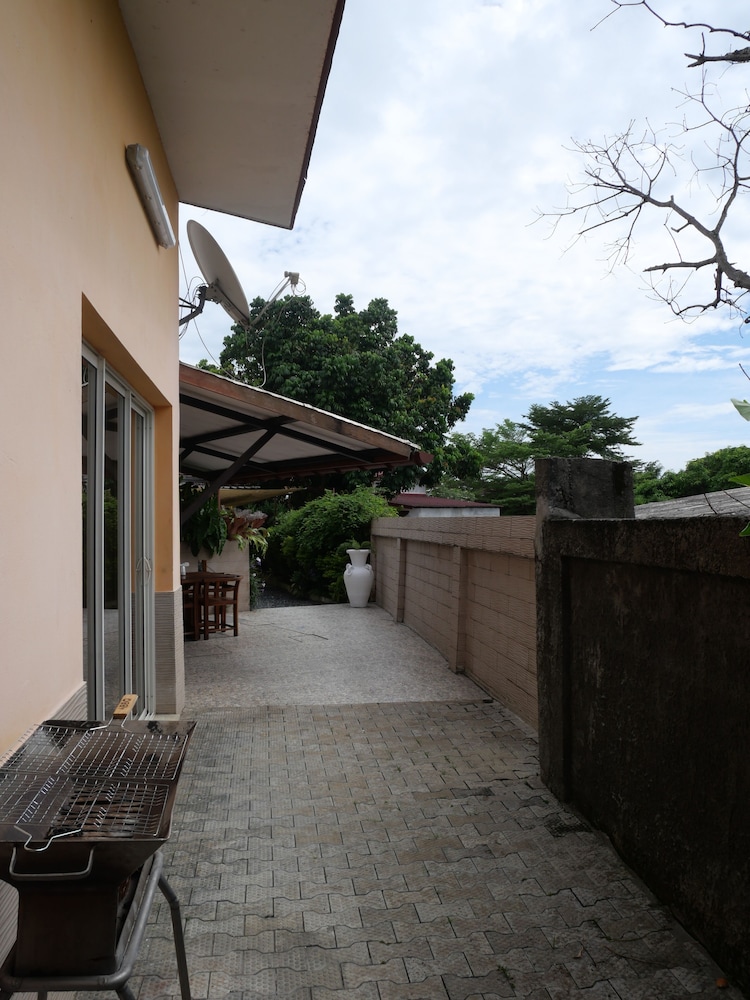 Photo 32
