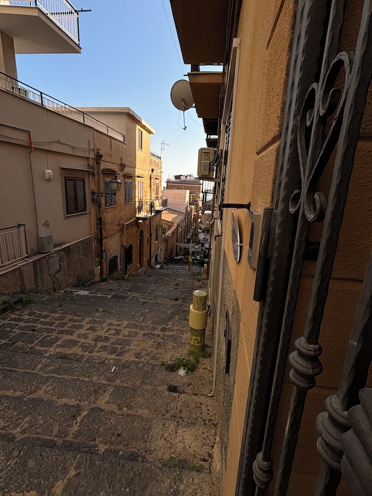 La scala di Athena