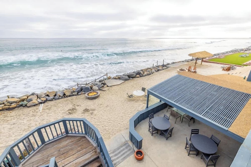 4 Bedroom With Pool in Oceanside