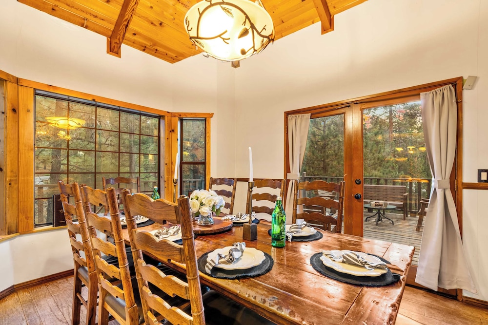 Lakeview Cabin w/ Game Room & Deck Near Ski Slopes & Trails Sleeps 20 Waterview by Avantstay