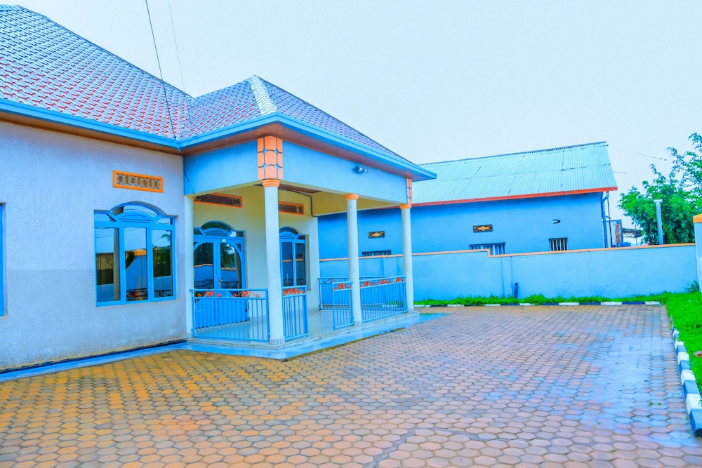 Photo 6