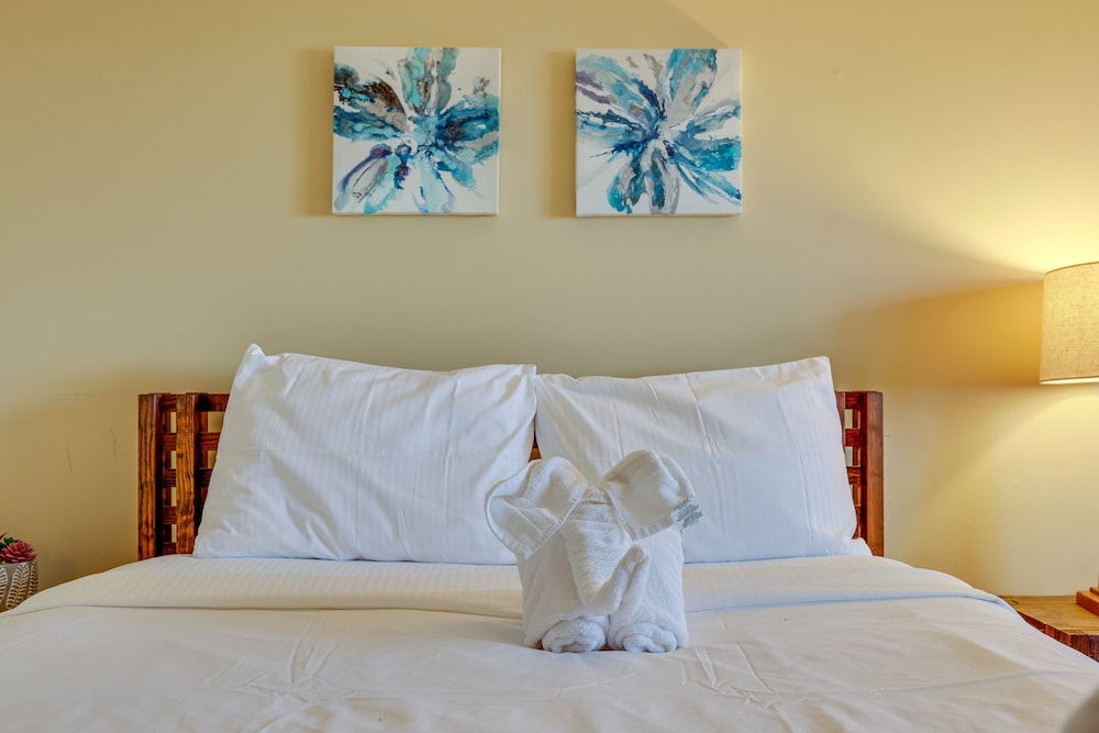Pocono Paradise Ultimate Camelback Getaway 4 Bedroom Townhouse