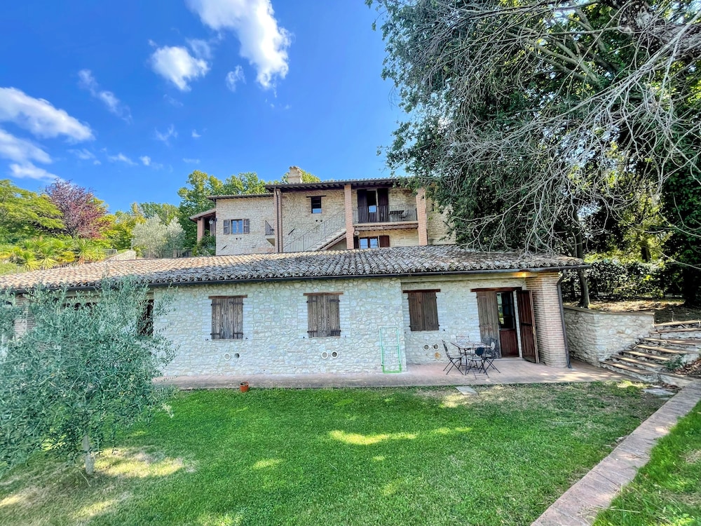 Apt 6 - Magical Grounds With Pool Jacuzzi Sleeps 4