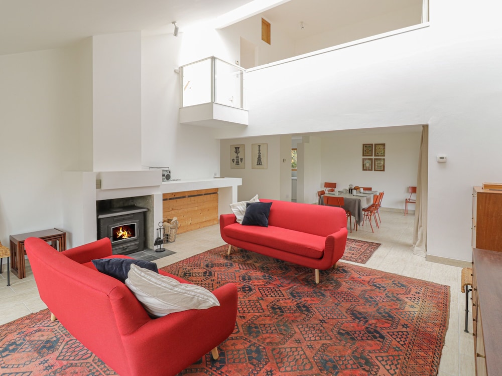 Frater House