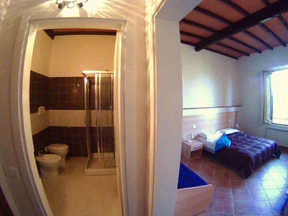 Photo 28