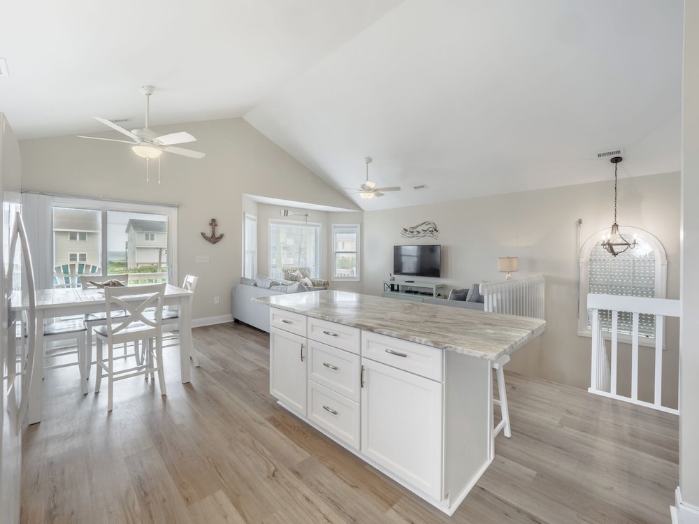 Beach, Please by Topsail Realty