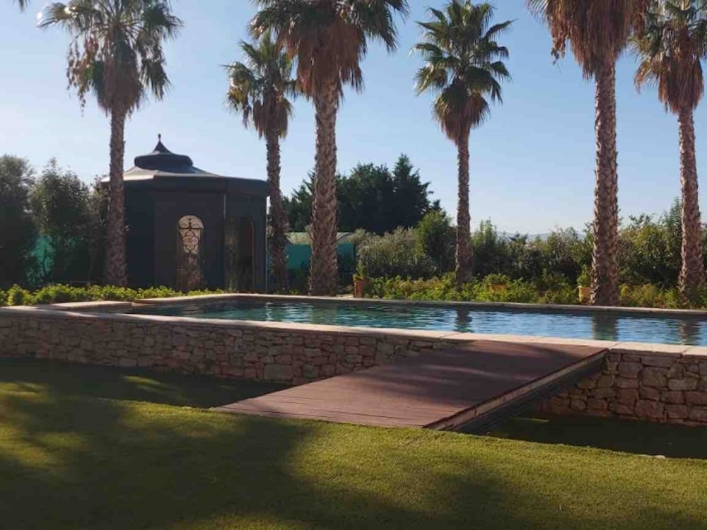 Luxueux Mas Pour 6 Piscine Jardin vue Solarium