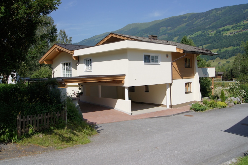 Landhaus Exenberger - Apartment Smaragd