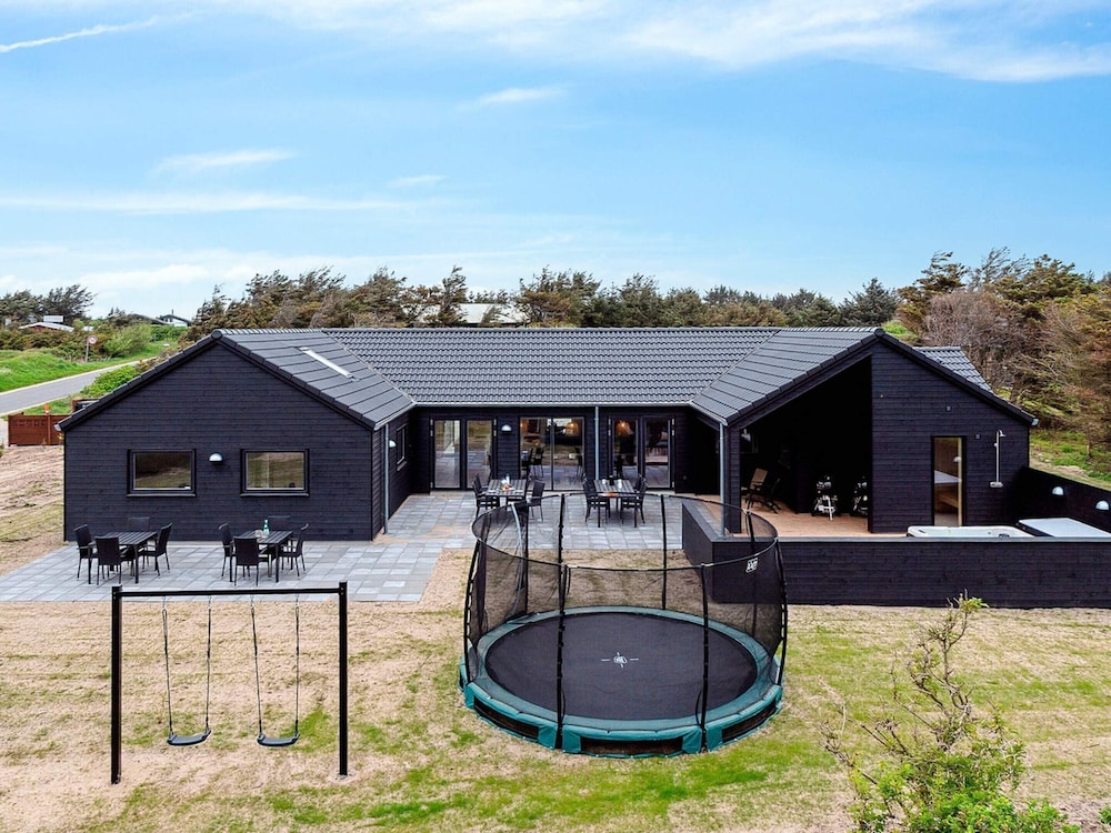 5 Star Holiday Home in Lokken