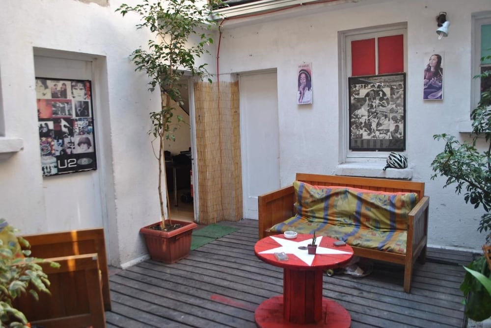 Urbano Hostel view 5