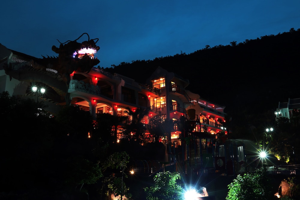 Nui Than Tai Ebisu Onsen Resort