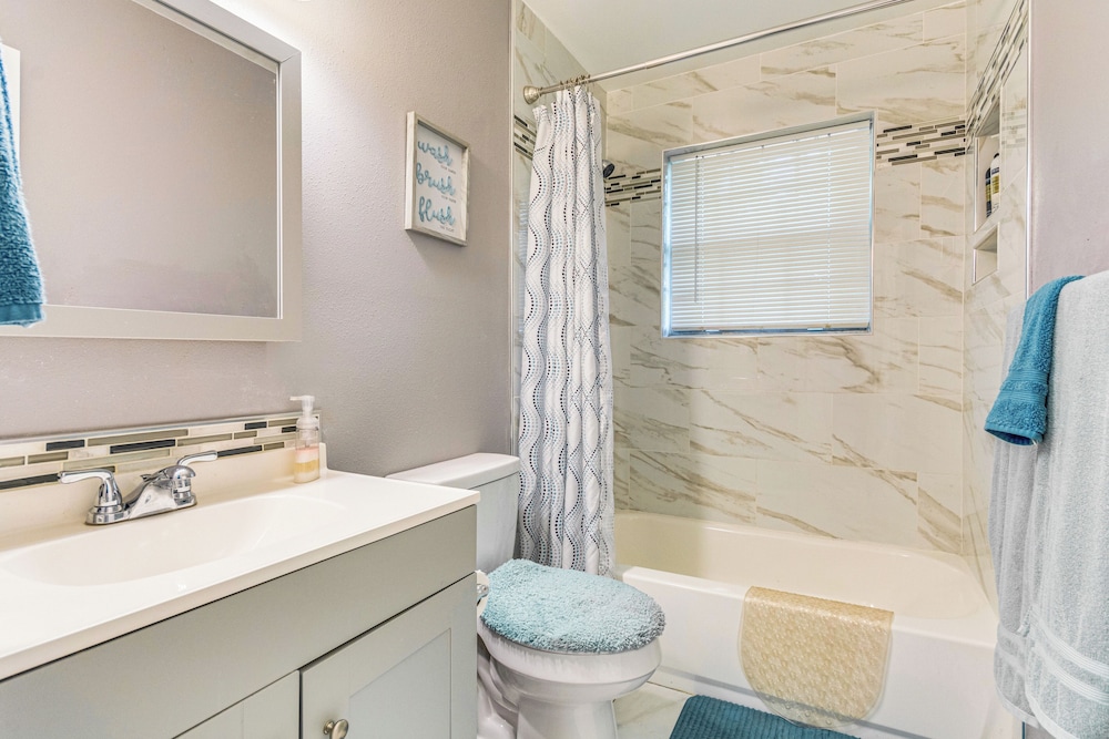 Fish, Hike & Relax: North Little Rock Gem w/ Yard
