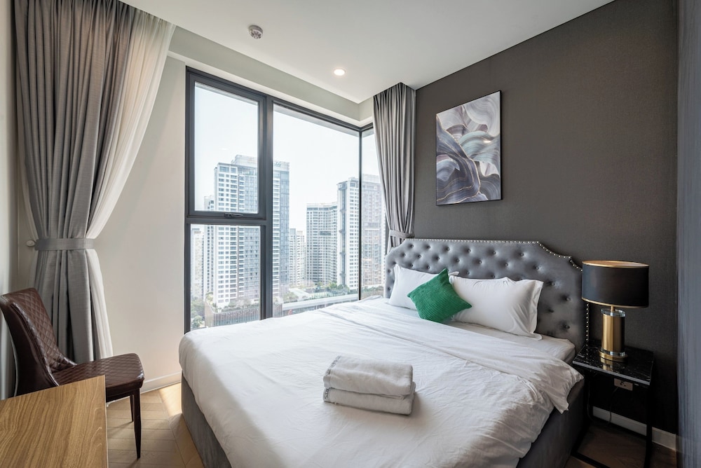 Sunny Lumiere Riverside Luxury Residence