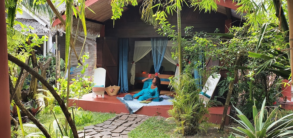 Ravoraha Ecolodge
