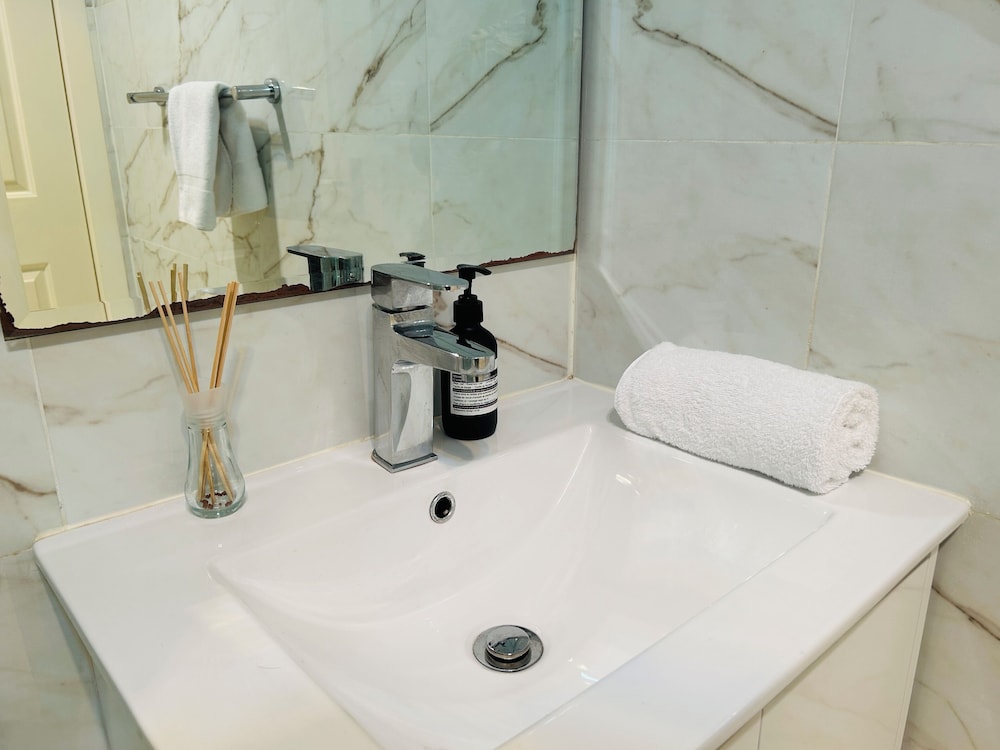 Kozyguru | Summer Hill | 1 Bed Townhouse