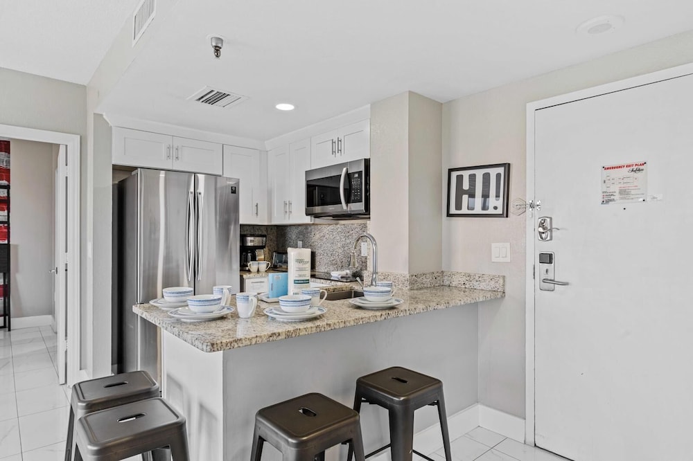 Enclave Swanky