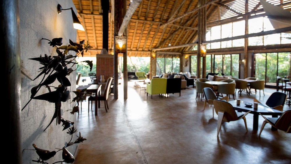 Royal Thonga Safari Lodge