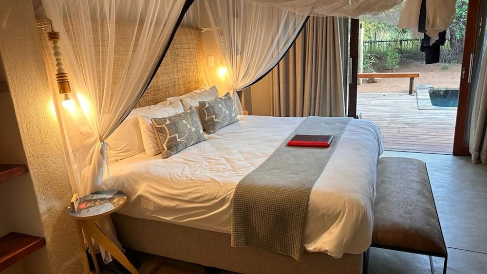 eKhaya Bush Villa