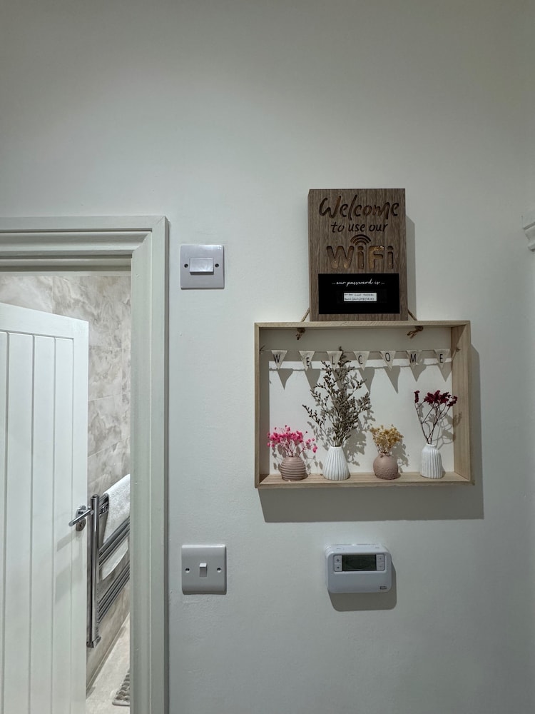 Cozy 2br-5guests-near Attractions-garden