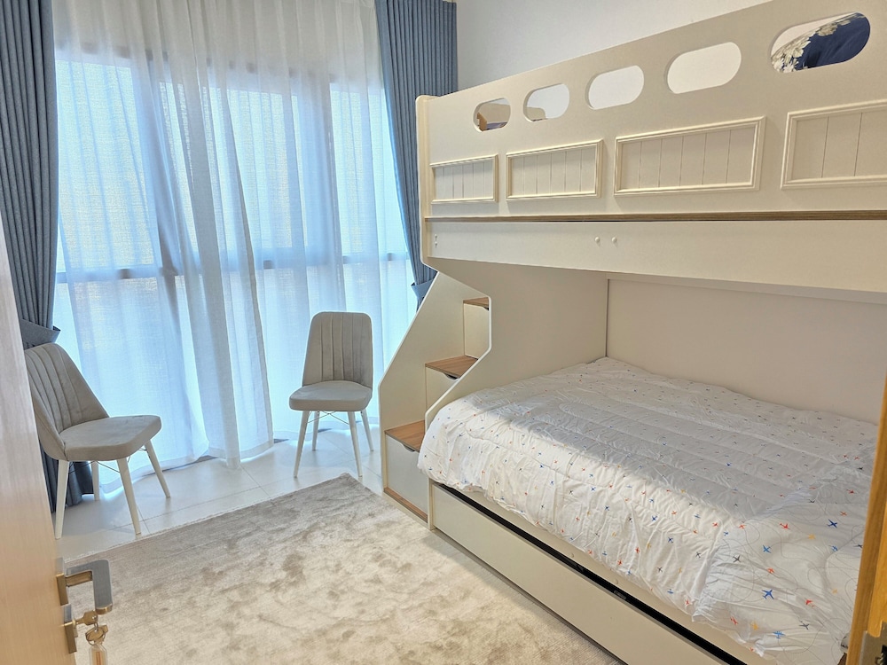 LUXURY BOULEVARD 2BHK