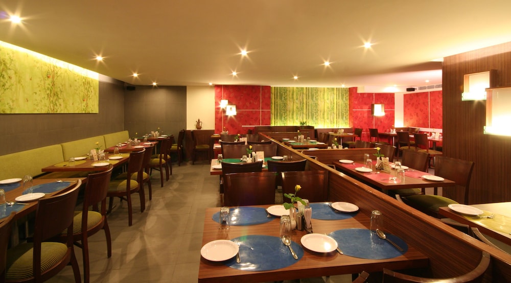 Food & Beverage