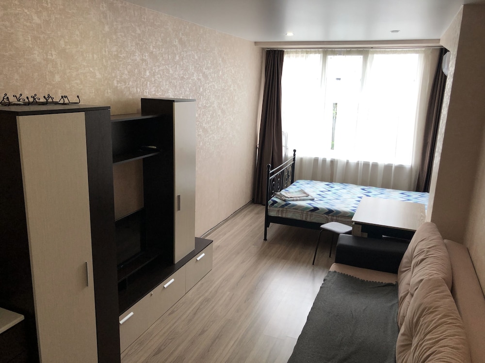 Apartment on Lysaya Gora 36-2a Green Area 4 view 5