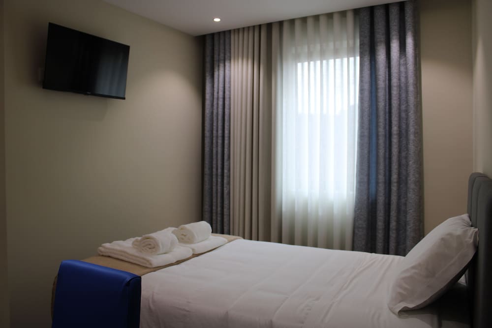 Oporto Station Hostel & Rooms