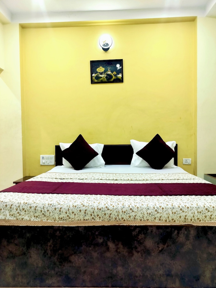 GM P. GUEST HOUSE