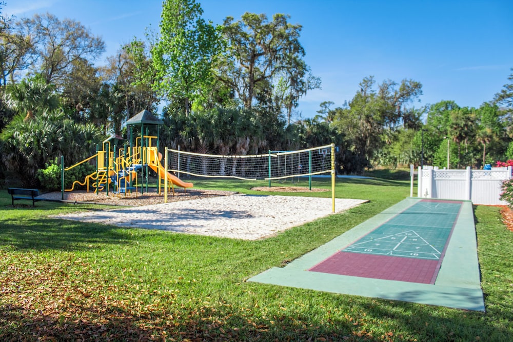 Barefoot'n Resort Kissimmee Orlando