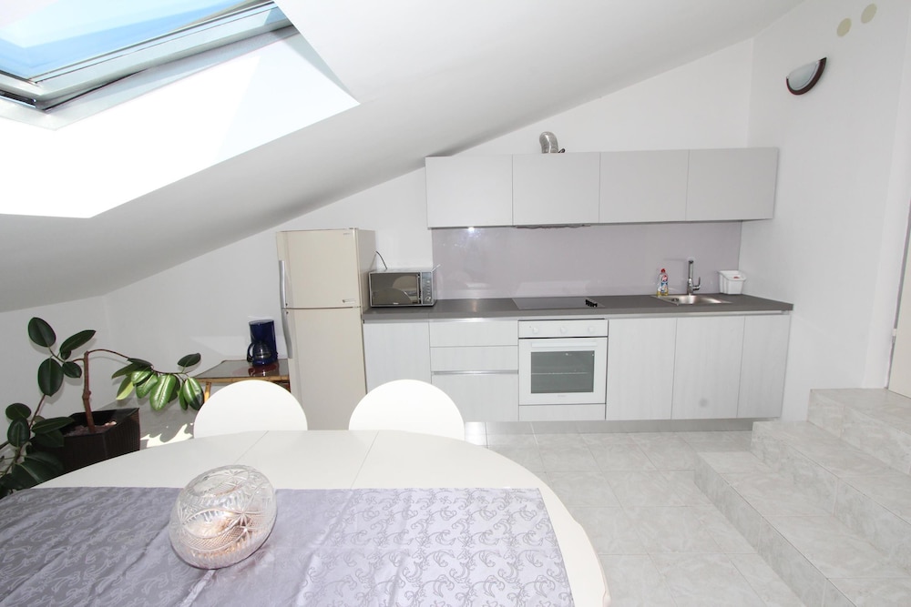 Rooms and Apartment Luana view 2