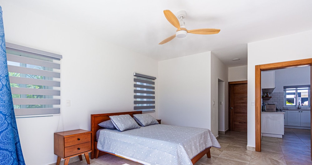 Spacious Family Suite, Ocean Village!