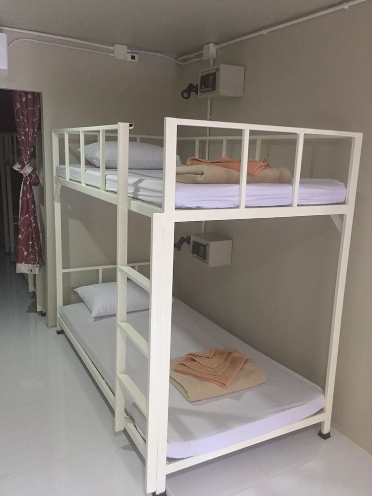 Phi Phi Viva Guesthouse - Hostel