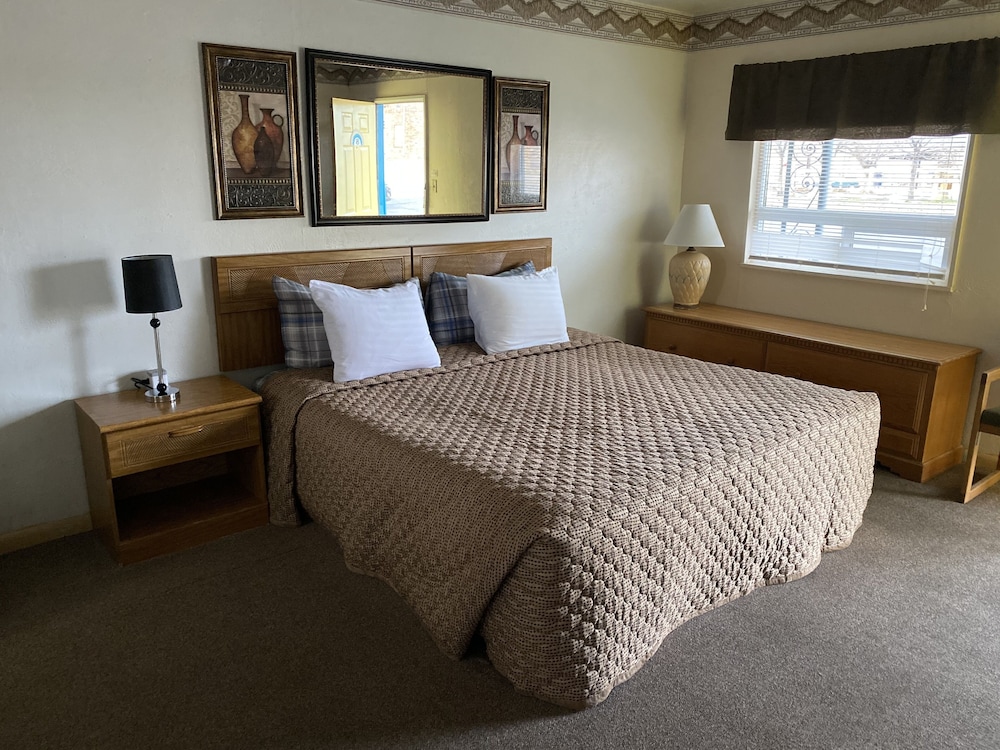 Rainbow Inn & Cottages