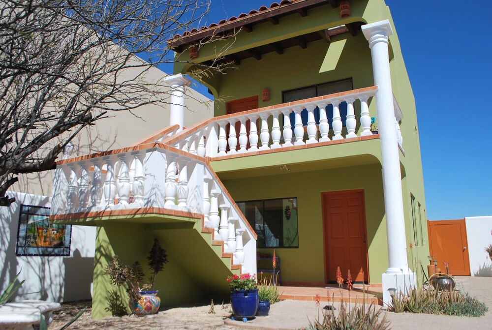 Casa de los Perros by Kivoya