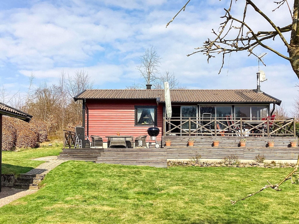 6 Person Holiday Home in Hjarnarp